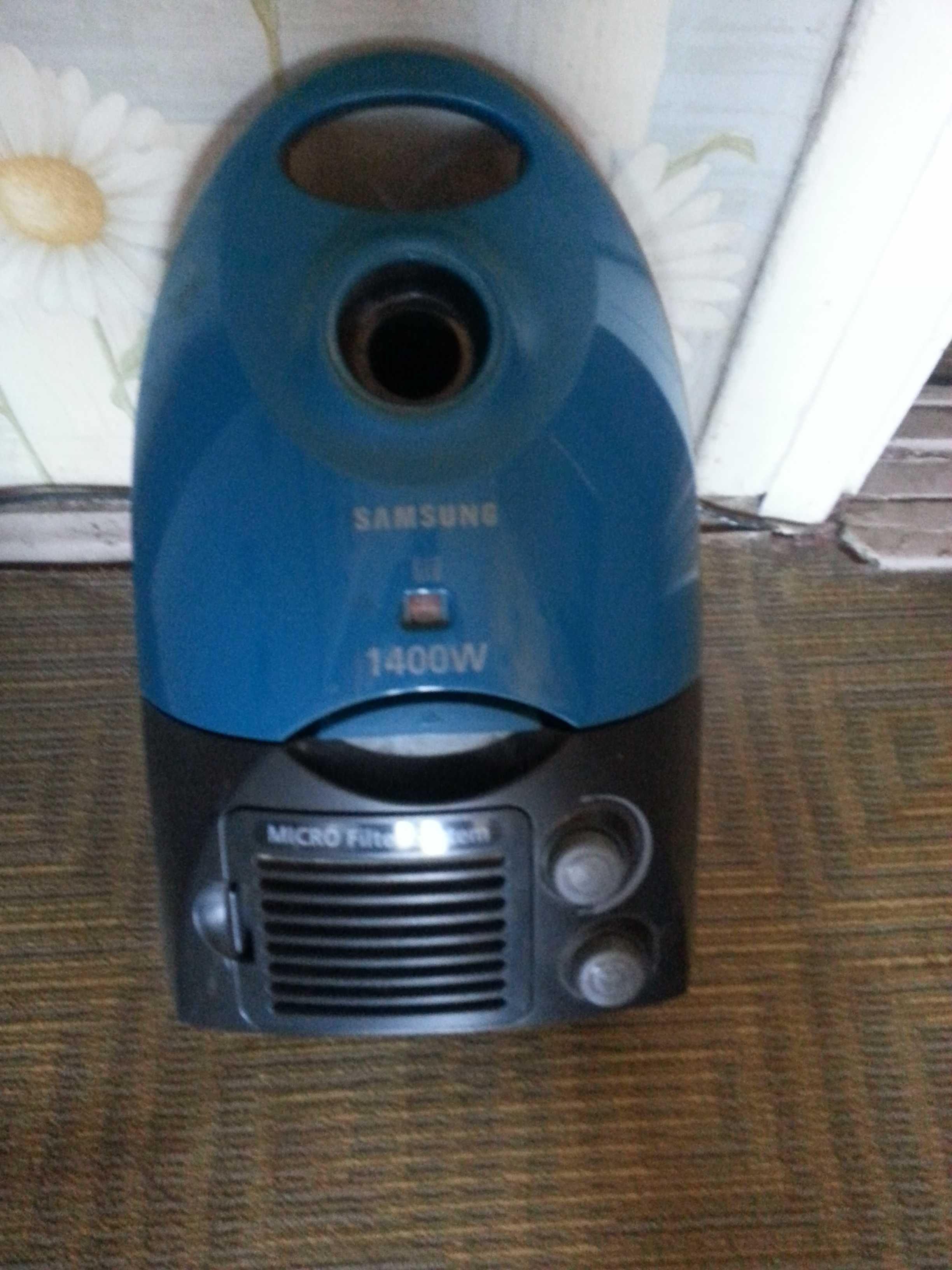 Продается пылесос Samsyng  1400 W.В хорошем состоянии б/у.