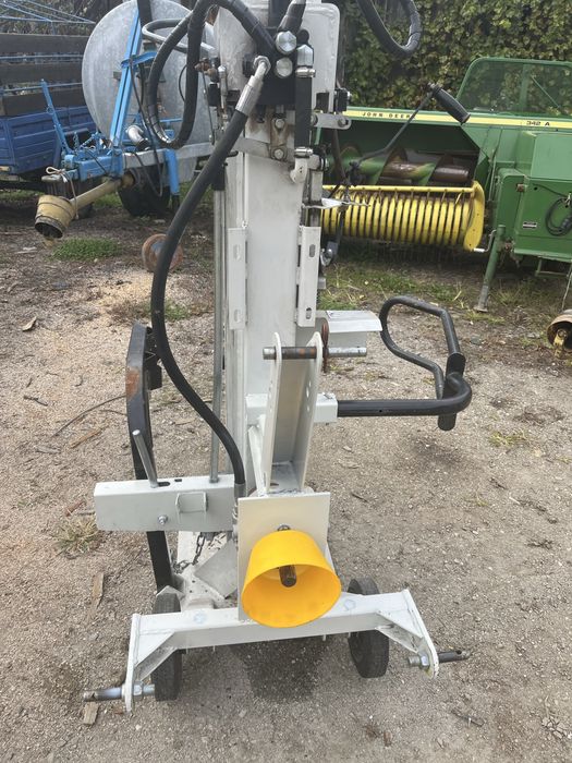 Crepator, despicator lemne 30 tone