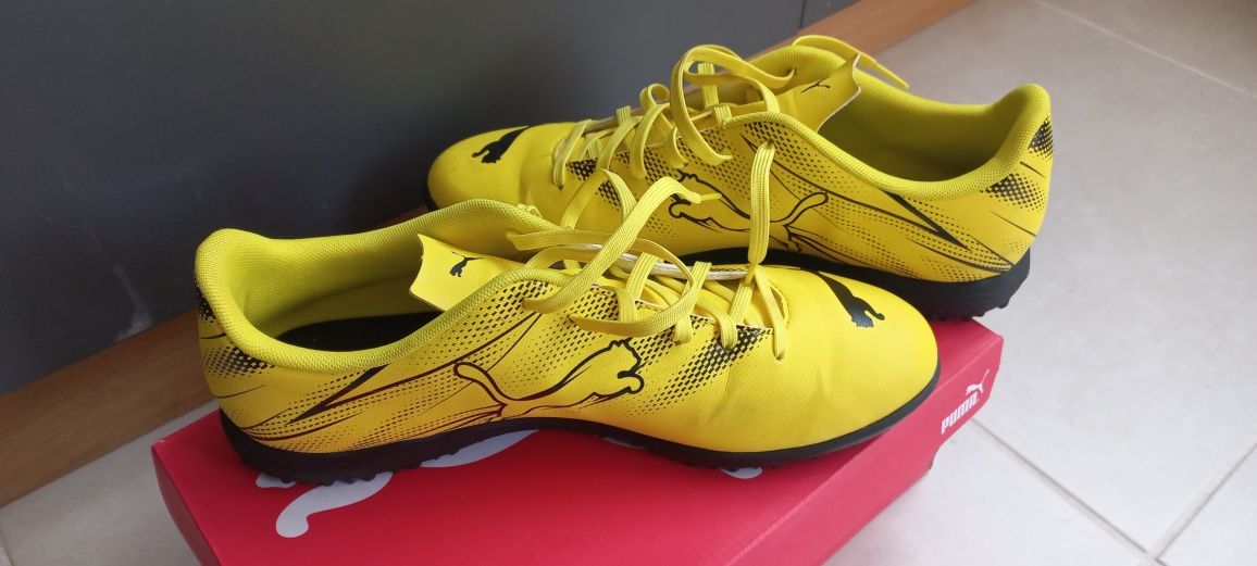 Футнолни стоножки Puma Attacanto TT