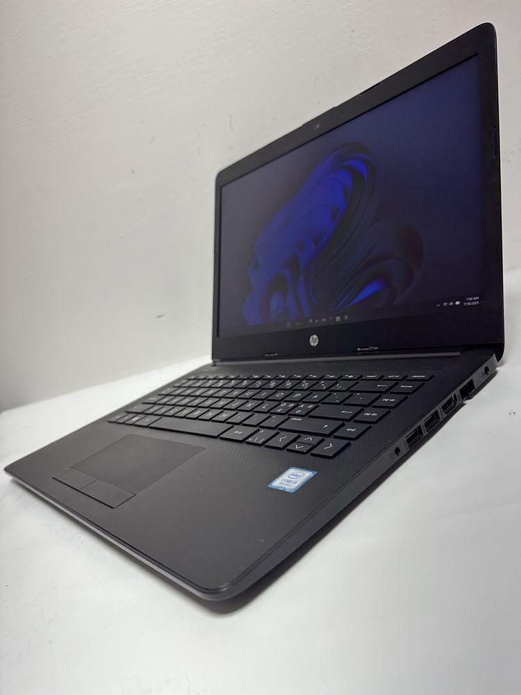 Hp Laptop 14-Intel core i3 8130U-14 FHD-256Gb SSD-8GB DDR4-5ore