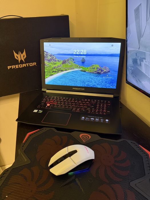 Laptop Gaming Acer Predator Helios 300 /17,3” GTX 1060 6 GN, i7-8750