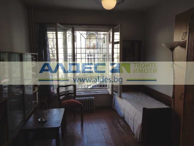 Продава се Тристаен апартамент в София, Яворов - 90 кв.м за 3323 €/кв.м - Снимка #10