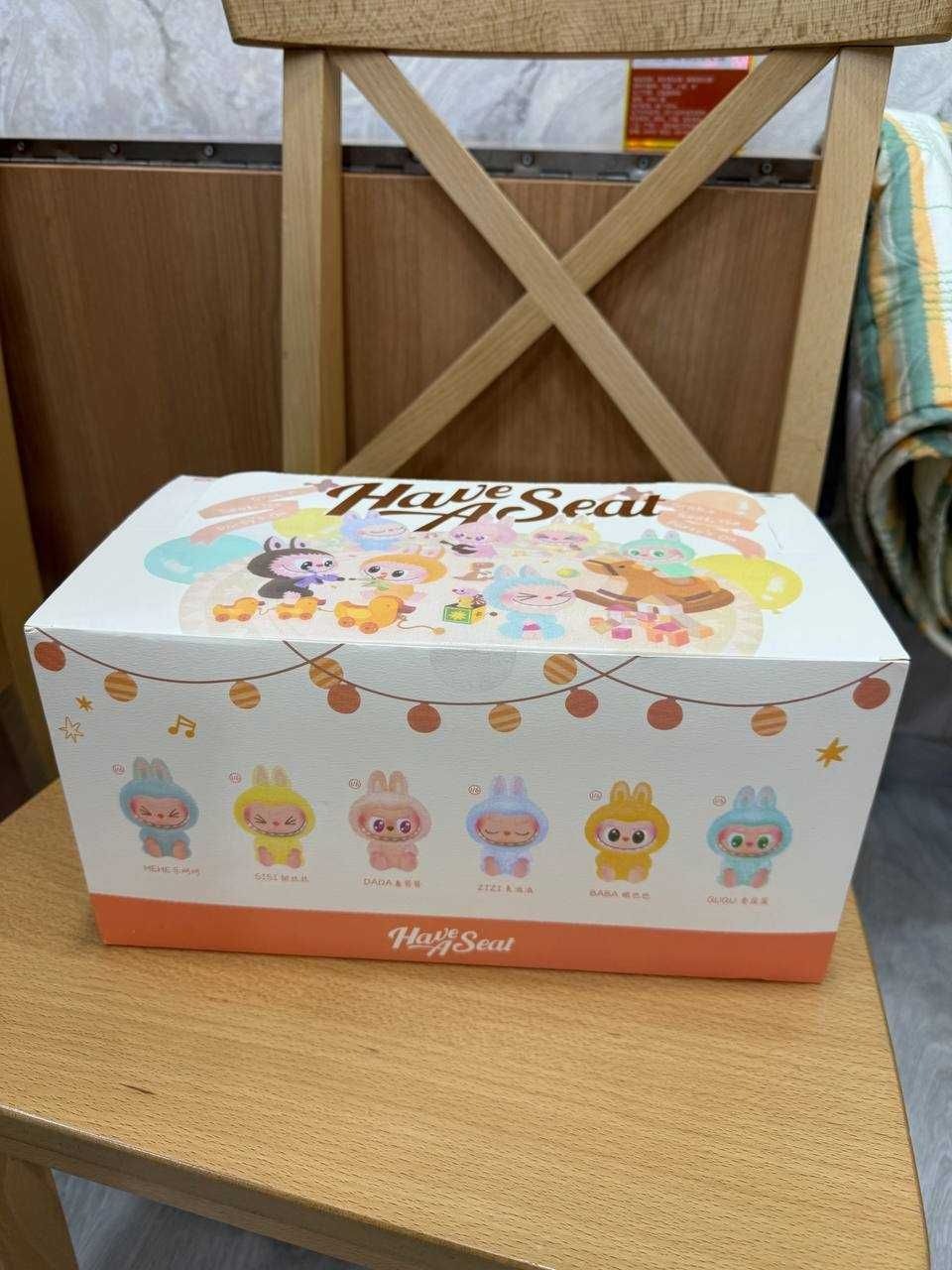 Оригинальная игрушка Лабубу , всего 2 комплекта, QR сканируется!