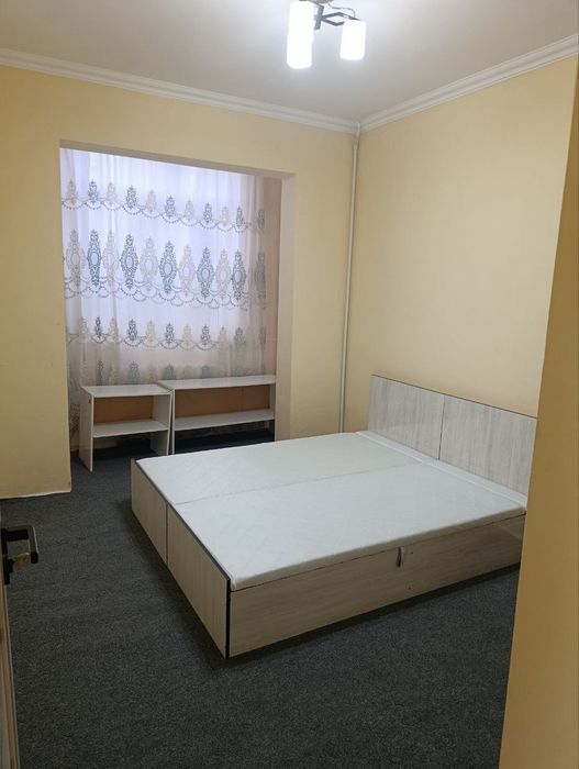 Student qizlaga Oilaga topshiriladi 350$