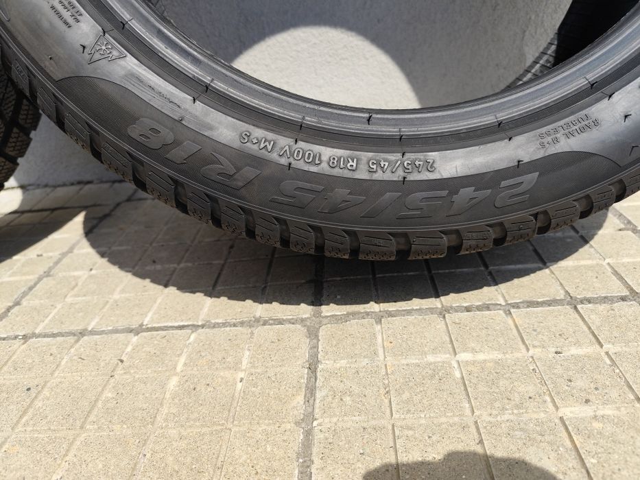 pirelli winter sottozero 3  245/45r18 100v с борд за джанта