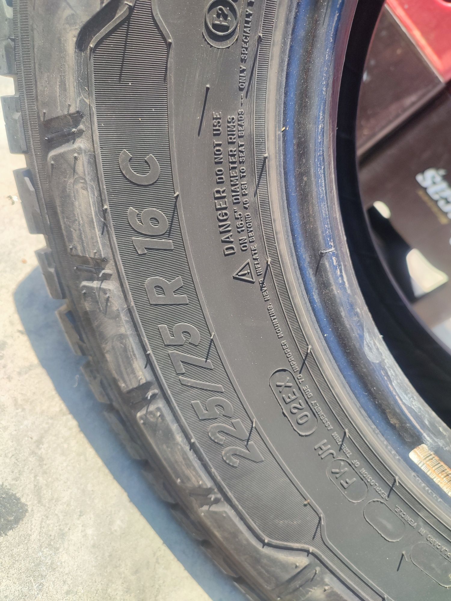 Michelin CrossClimate, 225/75 R17C