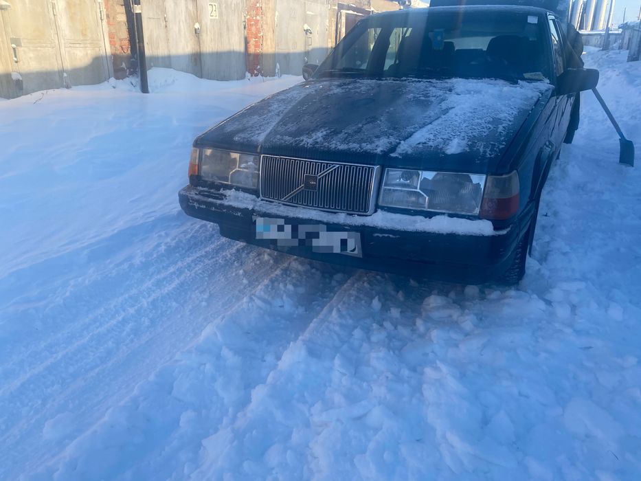 Продам машину Вольво 940