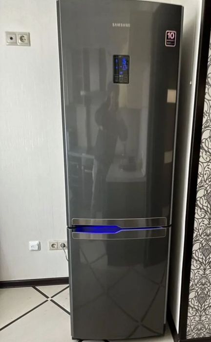 Холодильник samsung