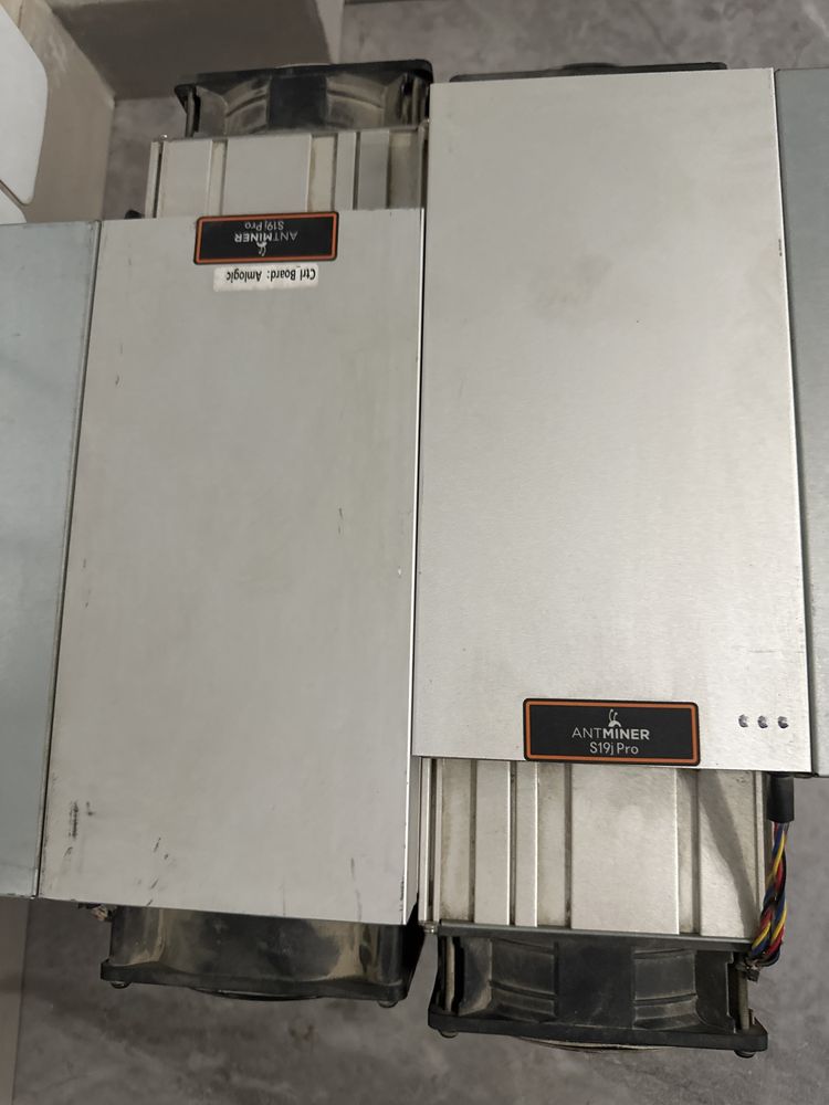 Antminer s19J Pro