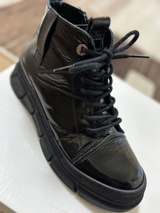 Ghete dama marimea 37 capricia