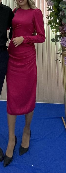 Платье продаю, носила один раз.