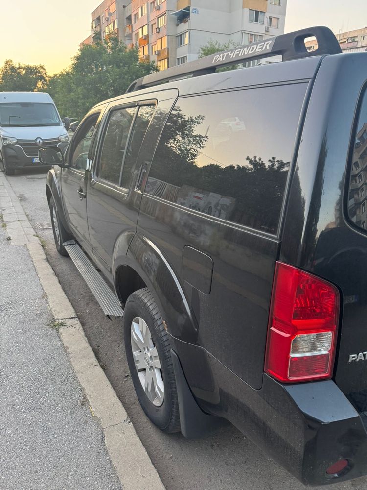 Nissan Pathfinder 2.5 TD