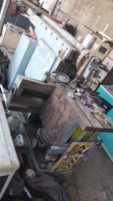 Tokorniy stanok sotiladi