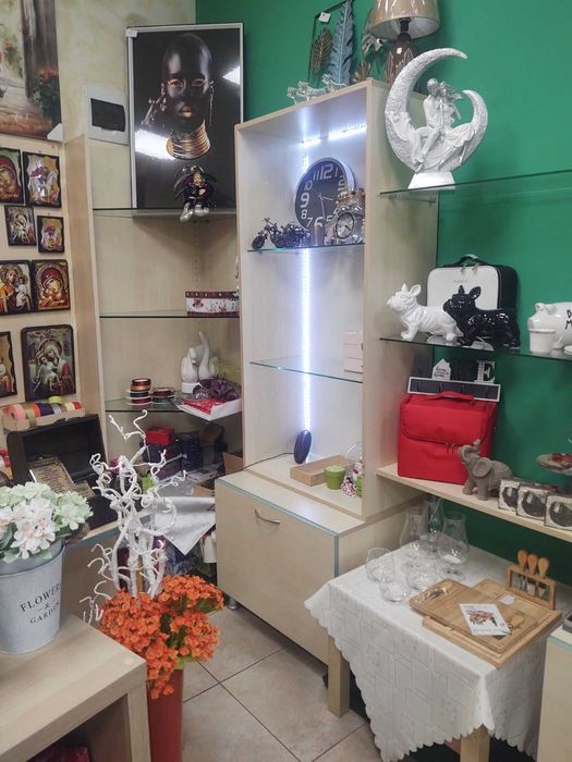 Обзавеждане за магазин
