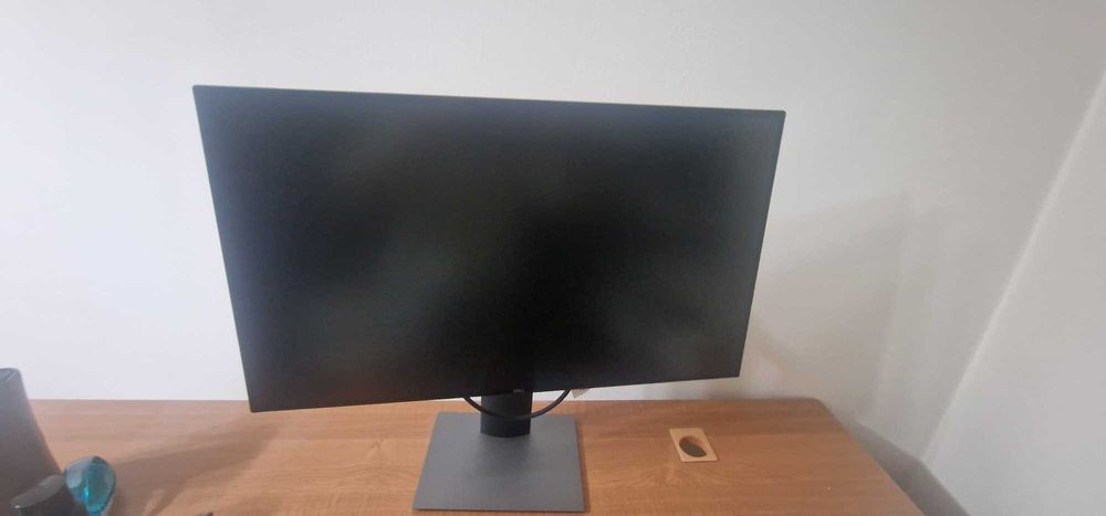 Monitor Dell U2719D