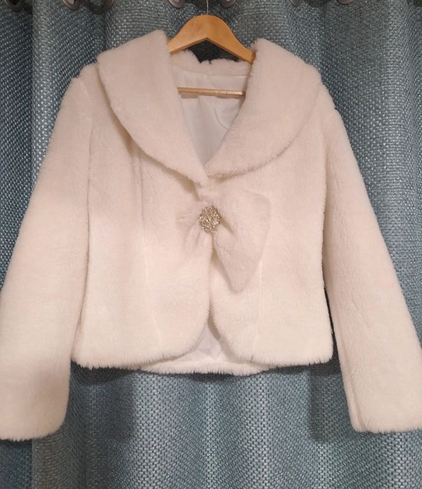 Blăniță albă pentru mireasa