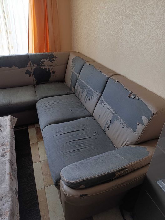 Безплатно ъглов диван