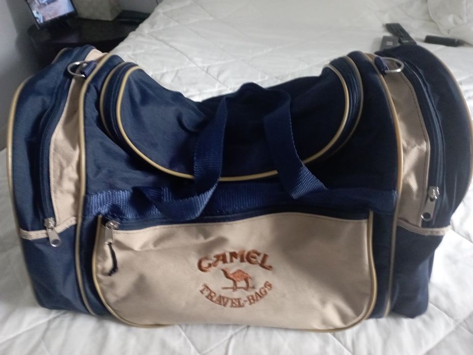 Сак за пътуване .