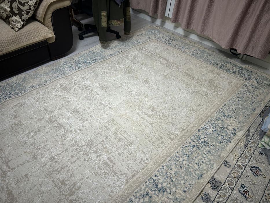 Ковер продам 2-4