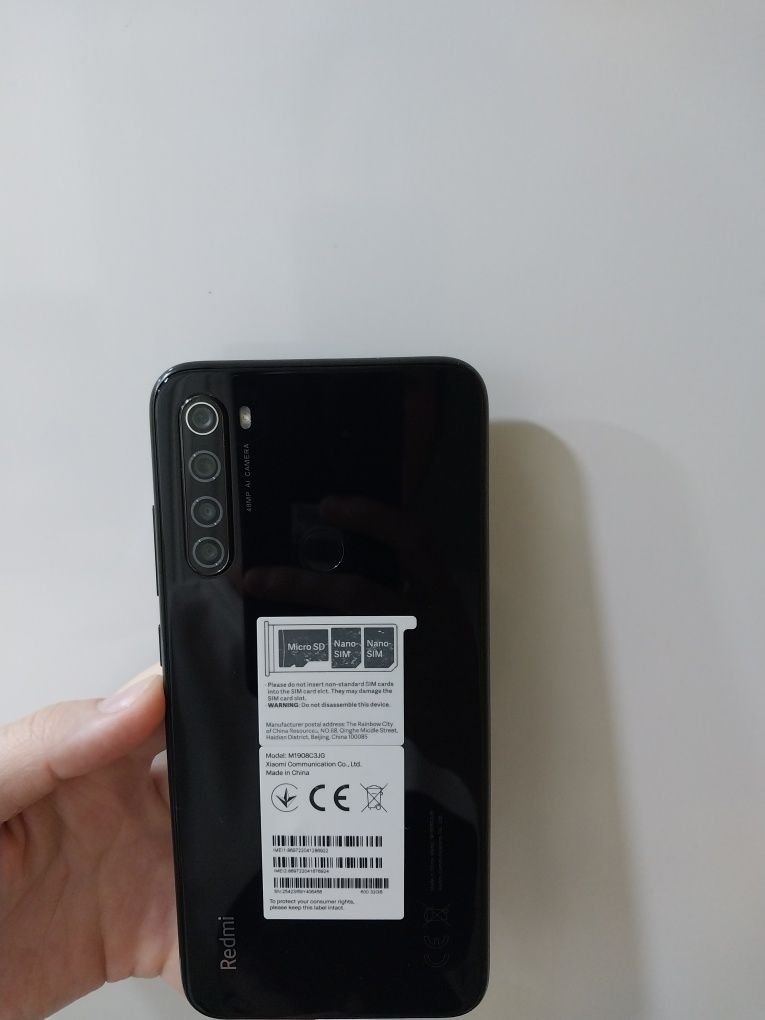 Продам телефон Redmi 8 space black 3gb/32 gb