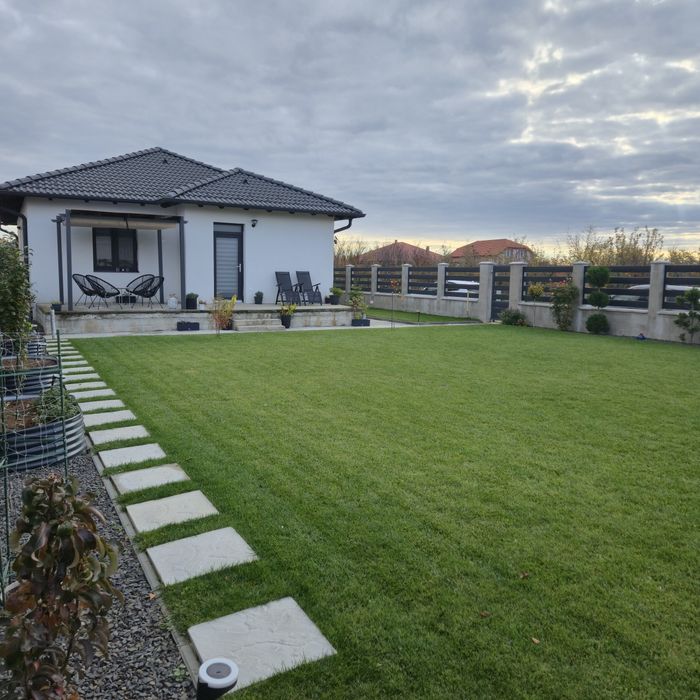 Vând casa zona Paulesti