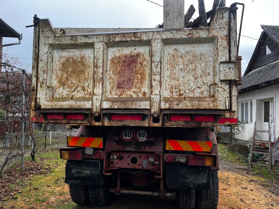 IVECO  Basculabil  6x4