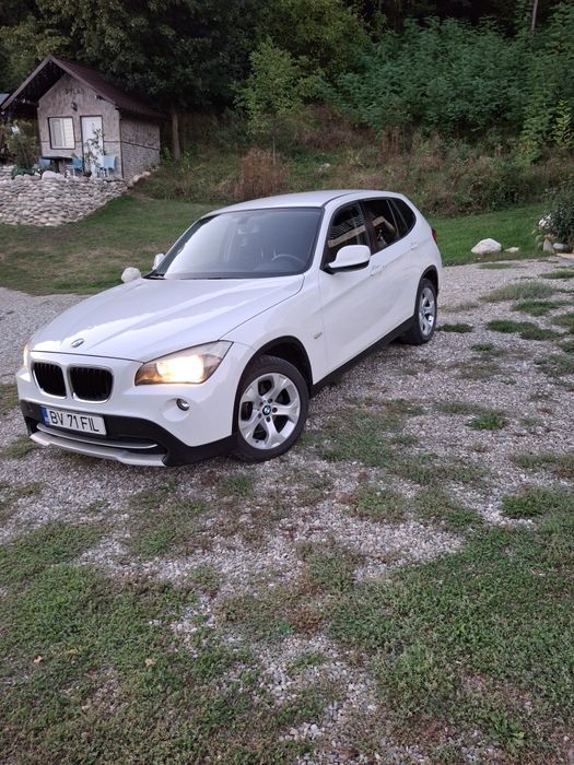 Vind.  BMW. X1. 2D