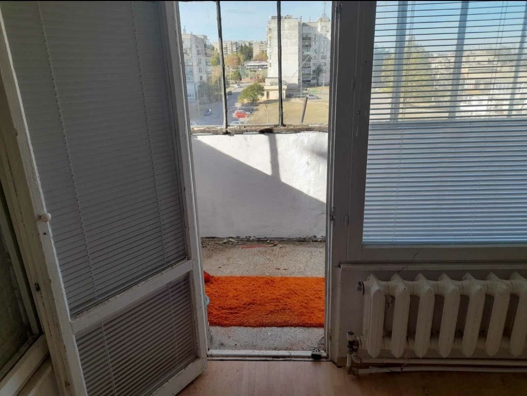 Продава се Тристаен апартамент в Разград, Орел - 87 кв.м за 557 €/кв.м - Снимка #4