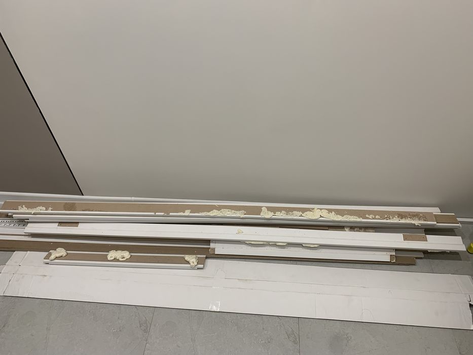 Дверная коробка белая