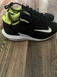 Nikecourt zoom zero