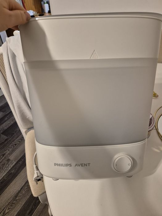 Vând sterilizator biberoane Philips Avent