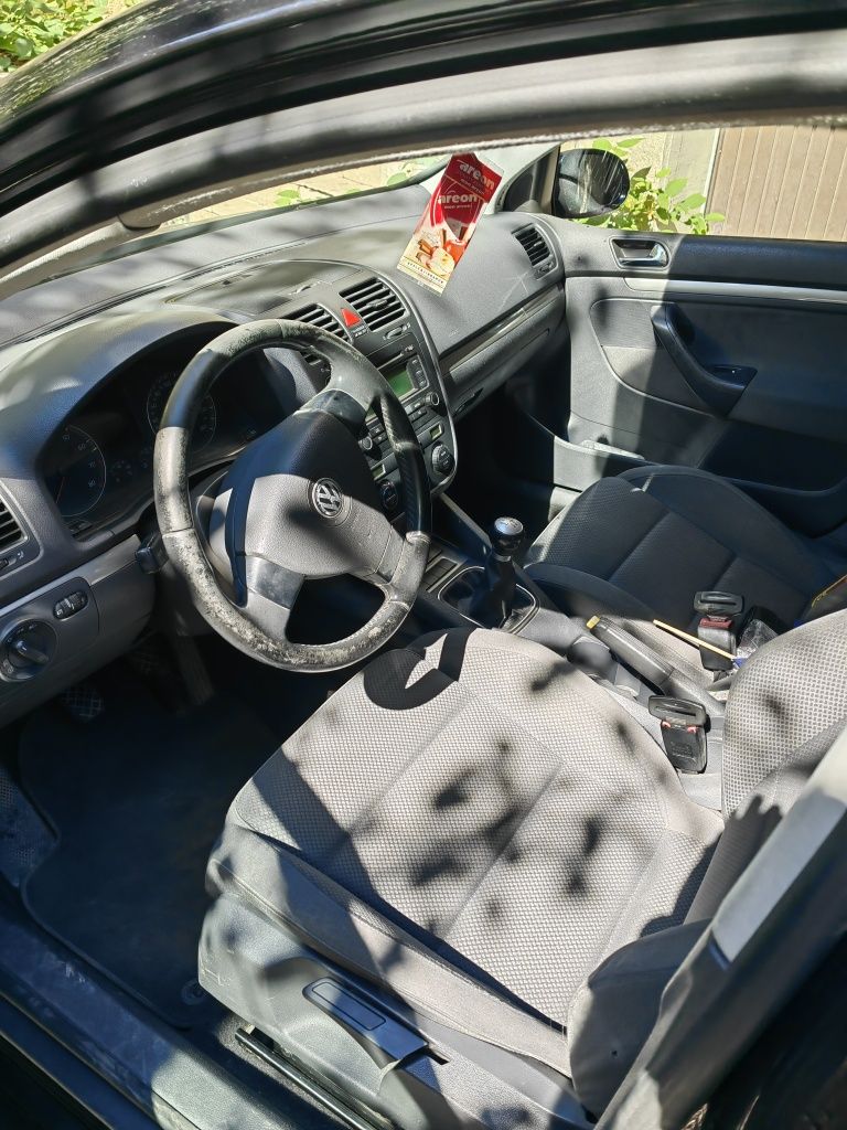 VW Golf 1.6 FSI 115 к.с.