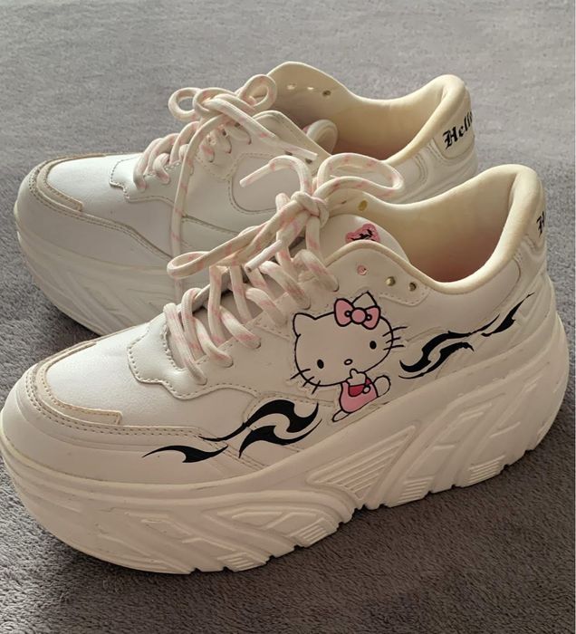 Mаратонки на Hello Kitty