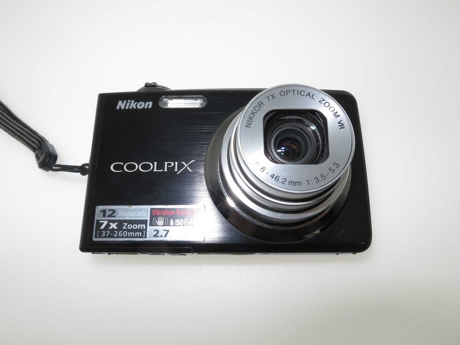 Nikon Coolpix S630 цифров компактен фотоапарат дигитална камера НОВ