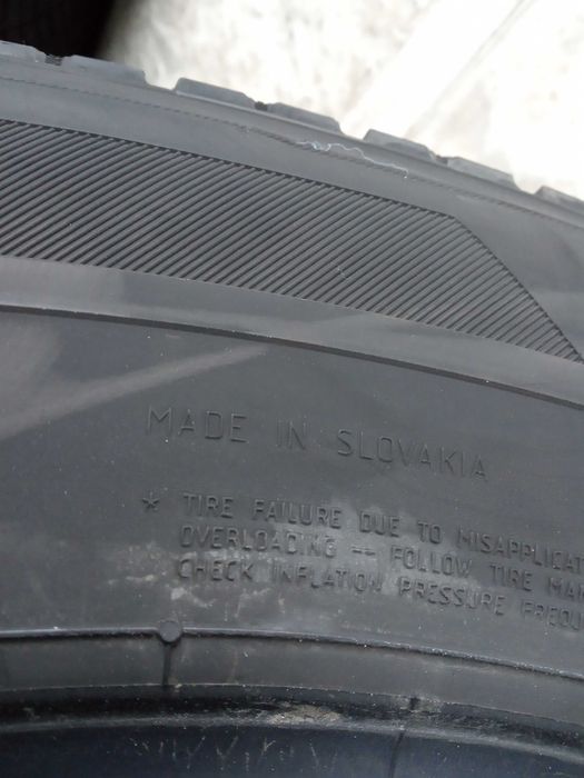 2 товарни гуми 265/70R19.5 Continental Hybrid HD3 140/138M M+S 16PR