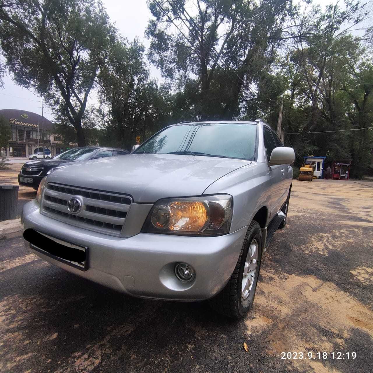 Toyota Highlander 2002 г.