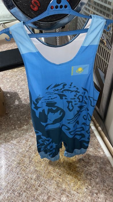 Продам нательник