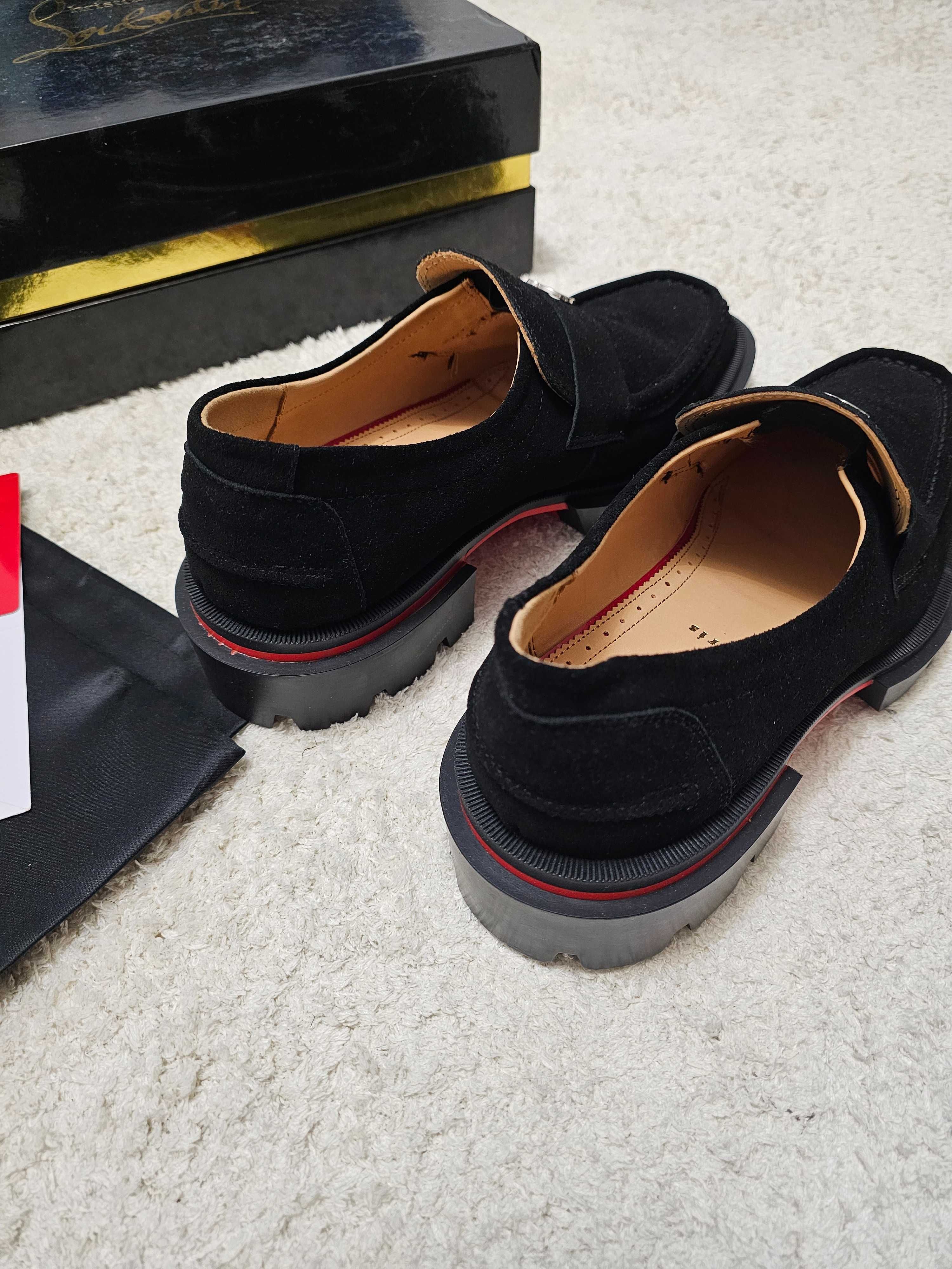 Pantofi Christian Loubutin, marimi 42,43, piele, loafer Premium