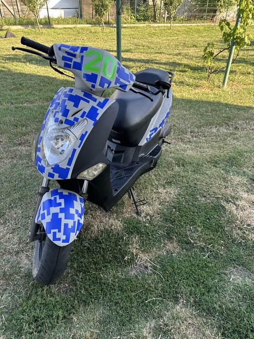 Vand scuter KYMCO Agility 49cc