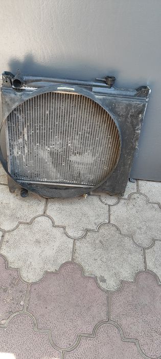 Продам Радиатор срочно.