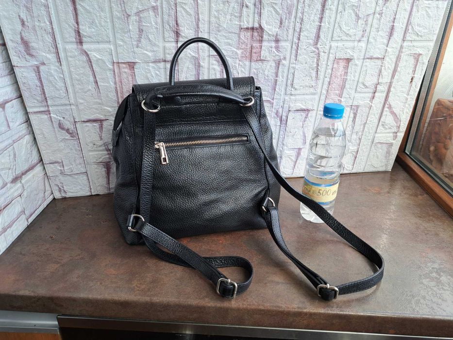 дамска раница,черна кожена,чанта-естествена кожа