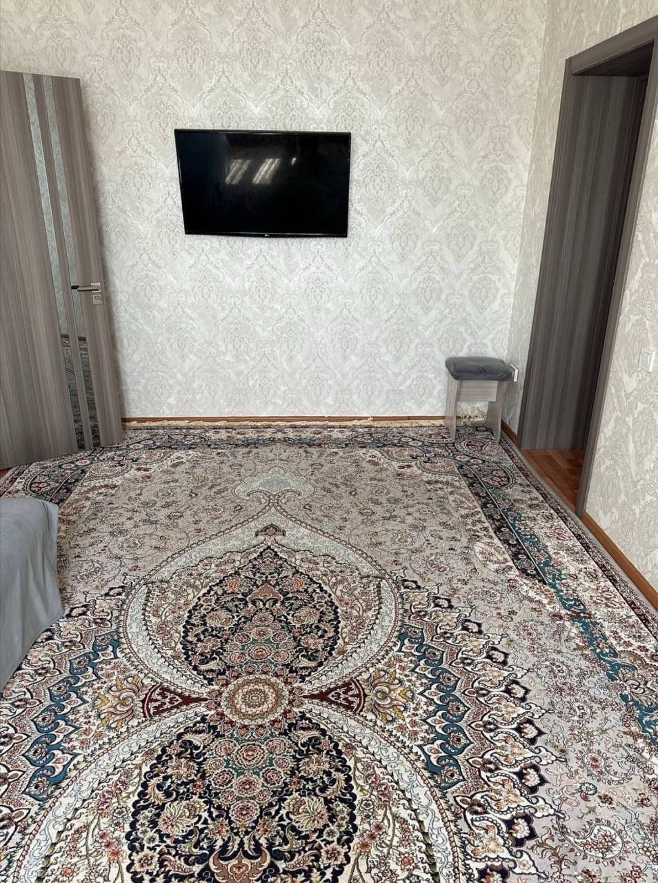 Арендага квартира сергели 3чи метро олдида