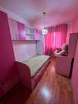 Vând apartament 3 camere, str Minerilor