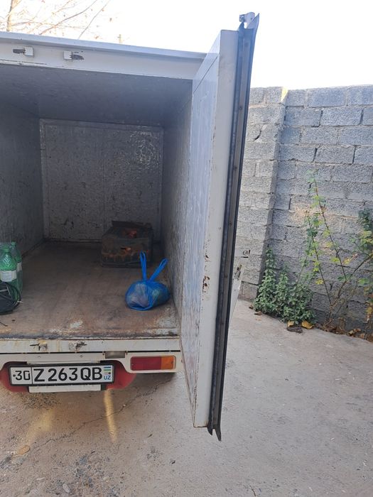 Дамас бутка сендвичли