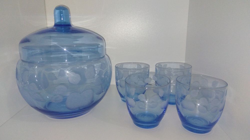 Винтажный набор для напитков! Крюшонница. 4 стакана.