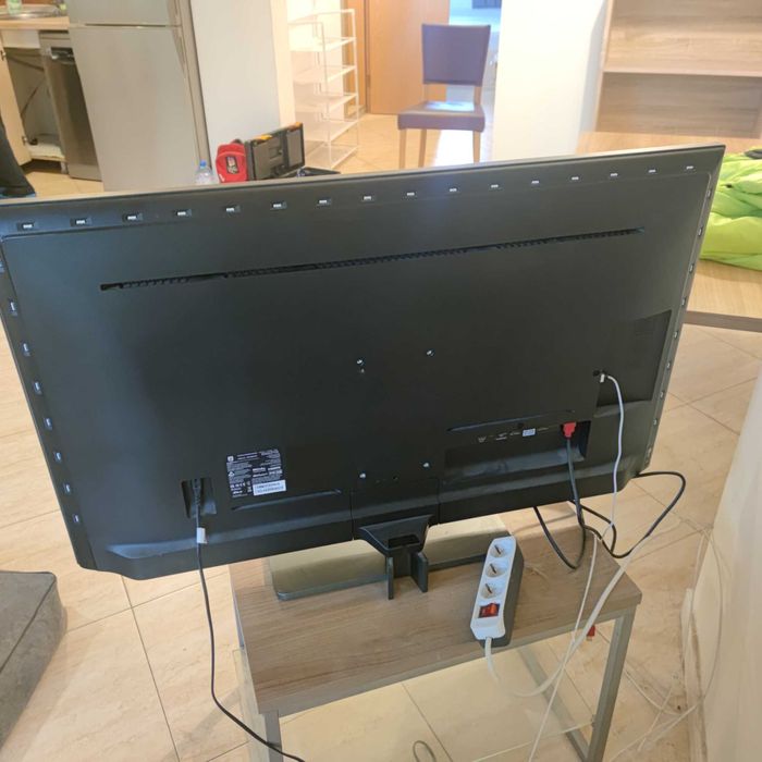 Телевизор Philips 43", в гаранция