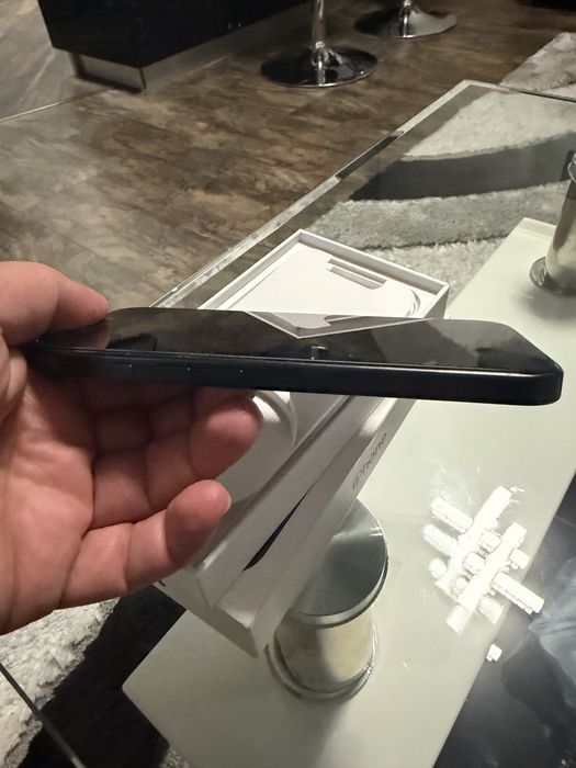 IPHONE  15 pro със гаранция до 20.12.2026