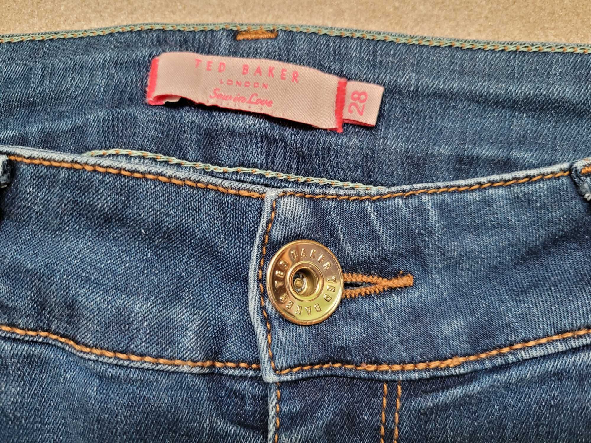 Маркови дънки TED BAKER с 2 подаръка на ТОП цена