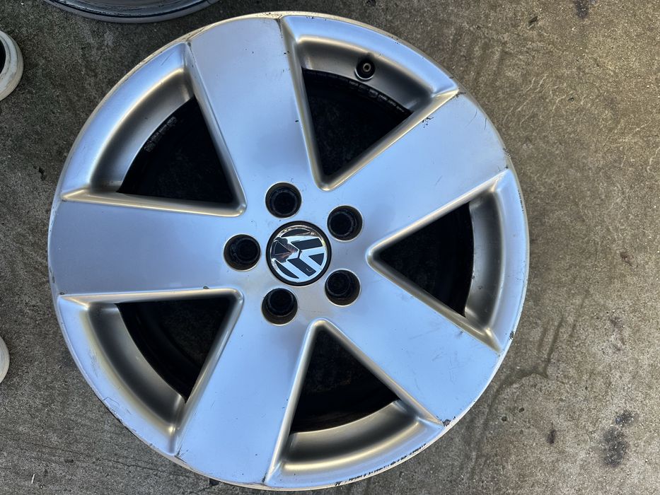 Jante voskwagen pe 16