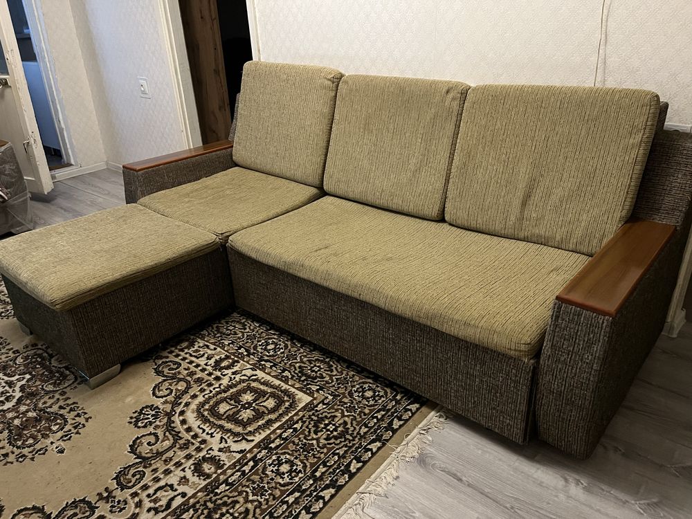 Продаются Два дивана из дсп